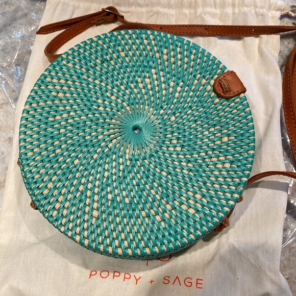 Poppy + Sage rattan cross body bag. Perfect for summer! 7.5” circumference. Cute - Picture 3 of 6